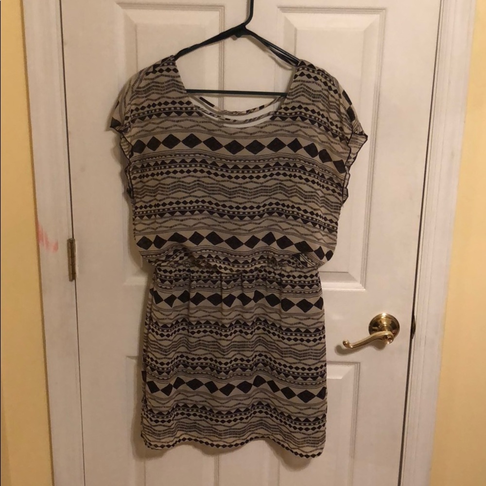 Summer dress! Never worn! Size large!